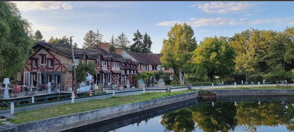 Le Moulin De Villiers Nouan-le-Fuzelier Exterior foto